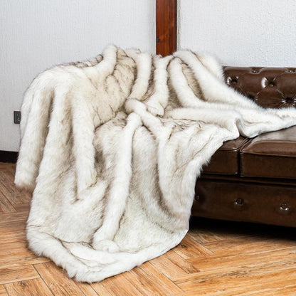 Luxury White Faux Fur Throw Blanket Long Pile with Black Tips, 51"X67", Super Warm Thick Faux Fur Blanket for Couch, Bed, Fuzzy Fluffy Elegant Cozy Blanket